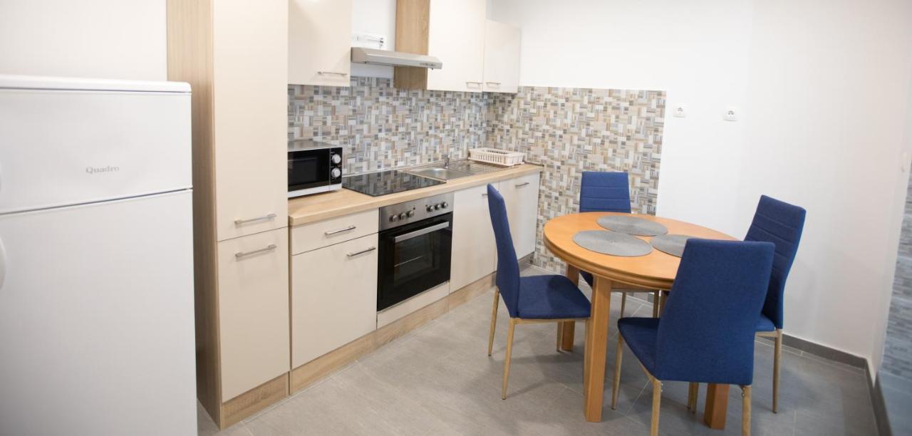 Toto Apartamento Lukovo Šugarje Exterior foto